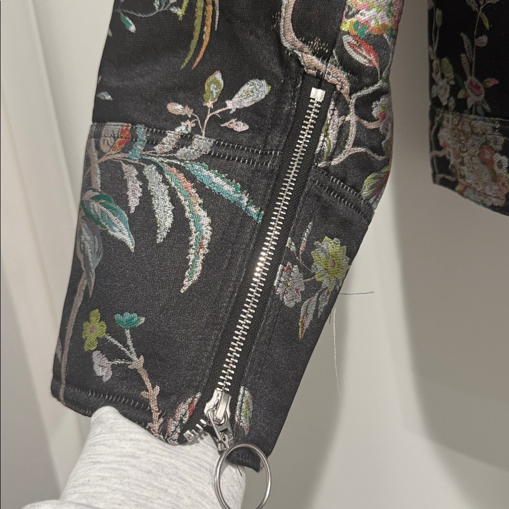 H&M Black Floral Denim Jacket Oversized Cropped Statement Botanical Print - Picture 6 of 7